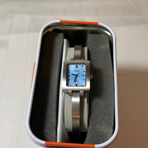 Fossil Watch 1990’s with Collector Tin - Picture 4 of 12